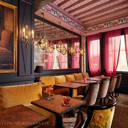 Hotel De Josephine Bonaparte Parigi